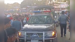 রাষ্ট্রীয় সুবিধা নিয়ে নির্বাচনী সভায় সংস্কৃতি প্রতিমন্ত্রী 