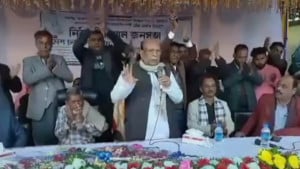 ‘ভোট দিতে না গেলে তালিকা থেকে নাম কেটে দেব’