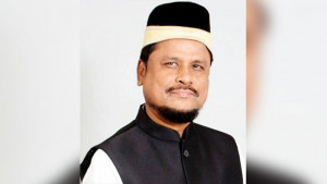 গানম্যান চেয়ে সিইসির কাছে নদভীর আবেদন