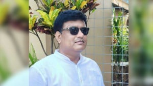ডেঙ্গু আক্রান্ত মেয়েকে দেখতে গিয়ে গ্রেপ্তার যুবদল নেতা 