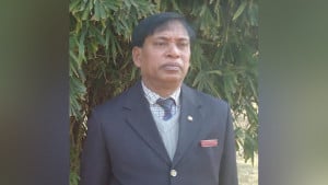 কলেজ শিক্ষককে ছুরিকাঘাত দুর্বৃত্তদের