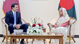 প্রধানমন্ত্রীর কার্যালয়ে কাতারের আমির
