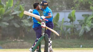 টানা ১৪ জয়ে চ্যাম্পিয়ন আবাহনী 