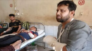 ধুমপান করতে নিষেধ করায় শিক্ষককে ছুরিকাঘাত