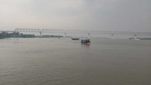 কার্গো জাহাজডুবি: এক সপ্তাহ পর মিলল বাবুর্চির লাশ