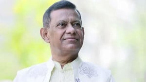 সাবেক বিচারপতি মানিকের বিরুদ্ধে মামলা