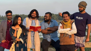 ডিজিটাল অপসংস্কৃতি নিয়ে ‘পাগলা হাওয়া’