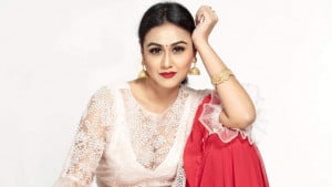 দ্বৈত চরিত্র দিয়ে ফিরলেন আইরিন