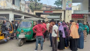 গোপালগঞ্জে তেলের ট্যাংকারের ধাক্কায় প্রাণ গেল নসিমন হেলপারের