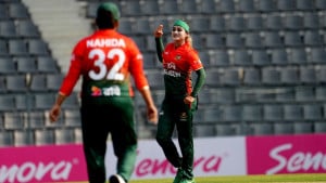 নিগারদের বড় লক্ষ্য দিল আইরিশরা 