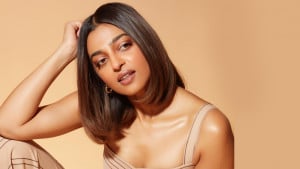 নিজের মাতৃত্বের সফরকে বোকামি বললেন রাধিকা