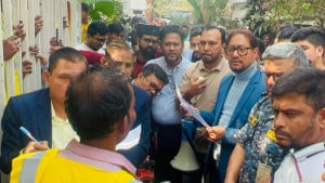 ‘আ.লীগ আমলে নিয়োগ পাওয়া কর্মীরা ঠিকমতো কাজ করছে না’