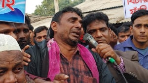 ছেলে হত্যার বিচার চেয়ে কাঁদলেন দুই বাবা