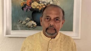 সশস্ত্র বাহিনীকে সতর্ক থাকতে বললেন মঈন উ আহমেদ