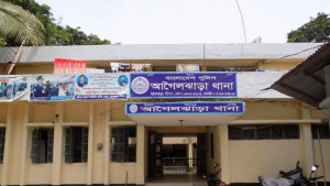 স্কুলছাত্রীকে জিম্মি করে ধর্ষণ, ৫ দিন পর বাবার মামলা