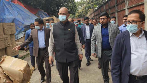 সিএমএসডিতে ঝটিকা অভিযান স্বাস্থ্যমন্ত্রীর