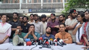 সারাদেশে শিক্ষার্থীদের সকাল-সন্ধ্যা অবরোধ