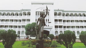 সরকারি-বেসরকারি চাকরিতে পিতৃত্বকালীন ছুটির নীতিমালা কেন নয়: হাইকোর্ট