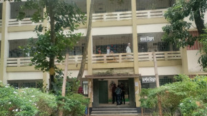 এক ঘণ্টায় পড়ল এক ভোট