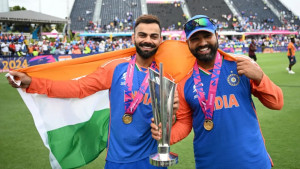 কোহলির পর অবসরের ঘোষণা রোহিতেরও
