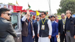 কুড়িগ্রামের খাবারে বেজায় খুশি ভুটানের রাজা