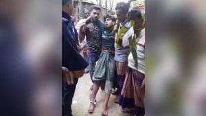 বাজার থেকে বাড়ি ফেরার পথে কলেজ শিক্ষার্থীকে রড দিয়ে পিটিয়ে আহত