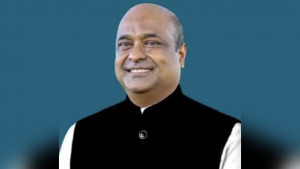 ভোট দিতে গেলেন না এমপি শান্ত