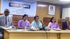 আন্তর্জাতিক নারী দিবসে পাঁচ জয়িতাকে সম্মাননা