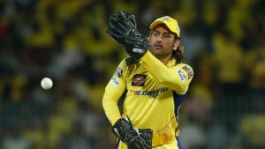 আগামী আইপিএলেও খেলবেন ধোনি?