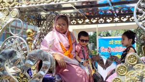 প্রধান শিক্ষকের রাজকীয় বিদায়