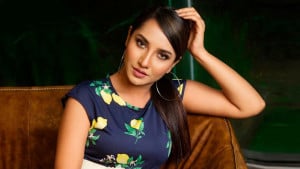 ছোটবেলায় সিনেমা করেছি কিন্তু এখন রেডি না: ফারিণ