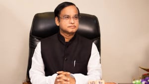 হাজী সেলিমকে গ্রেপ্তার দেখানো হলো 