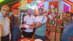 ফরিদপুরের পূজা মণ্ডপে হা-মীম গ্রুপের অনুদান