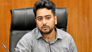বঙ্গবন্ধুকে জাতির জনক মনে করে না এ সরকার : নাহিদ ইসলাম