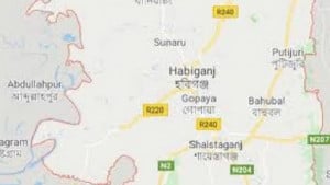 চা বাগানের জমি দখলের প্রতিবাদ