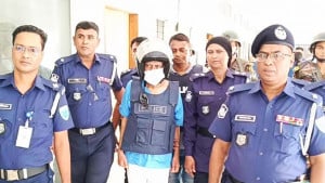 ৬ হত্যা মামলায় গ্রেপ্তার দেখানো হলো মানিককে