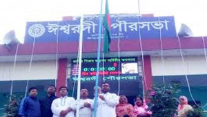 বিঘ্নিত নাগরিক সেবা, বেতন বন্ধ