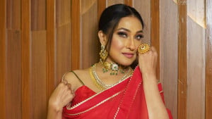 নতুন পরিচয়ে ঋতুপর্ণা