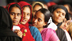 মরদেহ নিয়ে পরিবারের লড়াই