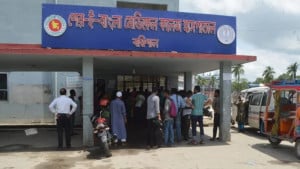 কর্মচারীদের ধর্মঘটে শেবাচিম হাসপাতালে অচলবস্থা 