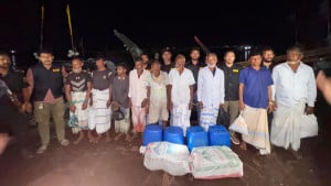 কক্সবাজারে ফিশিং ট্রলারে মিলল ৪ লাখ ৬০ হাজার পিস ইয়াবা, আটক ৯