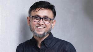 সংস্কৃতিবিষয়ক উপদেষ্টা হঠাৎ অসুস্থ, জরুরি ঢাকায় প্রেরণ