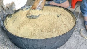 জিআই স্বীকৃতি পেল ফুলবাড়িয়ার লাল চিনি