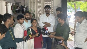 শিবিরকে আমন্ত্রণের প্রতিবাদে সভা বর্জন বামপন্থী ৩ সংগঠনের
