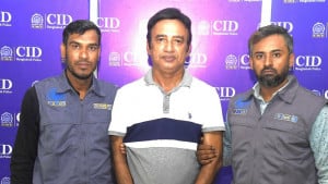 সাবেক মেয়র তাপসের আরেক সহযোগী গ্রেপ্তার