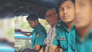 লতিফ সিদ্দিকীসহ পুলিশের হাতে সোপর্দ সবাইকে নেওয়া হয়েছে ডিবি কার্যালয়ে