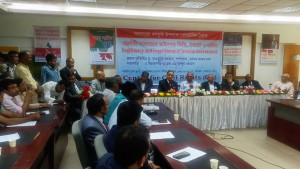 ফ্যাসিস্টের পরিণতি মৃত্যু না হয় পলায়ন: মাহমুদুর রহমান