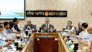 রপ্তানি আয় সাড়ে ১৬ শতাংশ বাড়ানোর লক্ষ্যমাত্রা