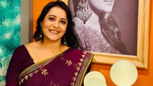সুখ-দুঃখের গল্প শোনাবেন অপি করিম