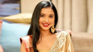 ৮০০ শাড়ি নিয়ে সালমান খানের ‘বিগ বস’-এ তনয়া